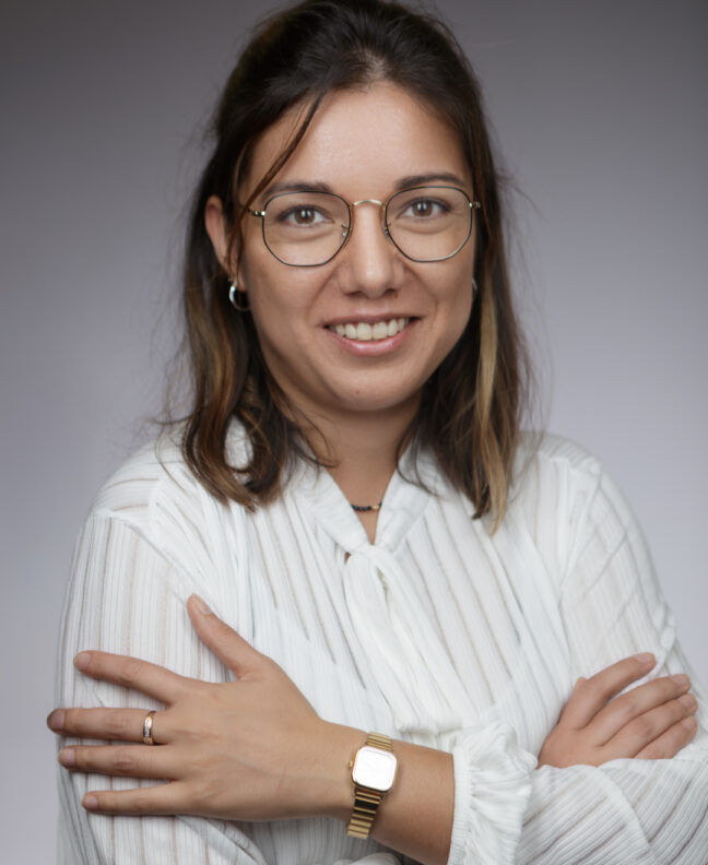 Coralie Raveane, Gestionny