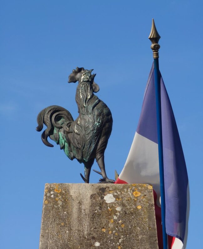 french national symbol gallic rooster statue